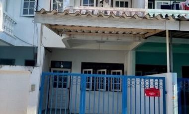 For rent 2 bedrooms townhouse in Bangkok Noi, Bangkok