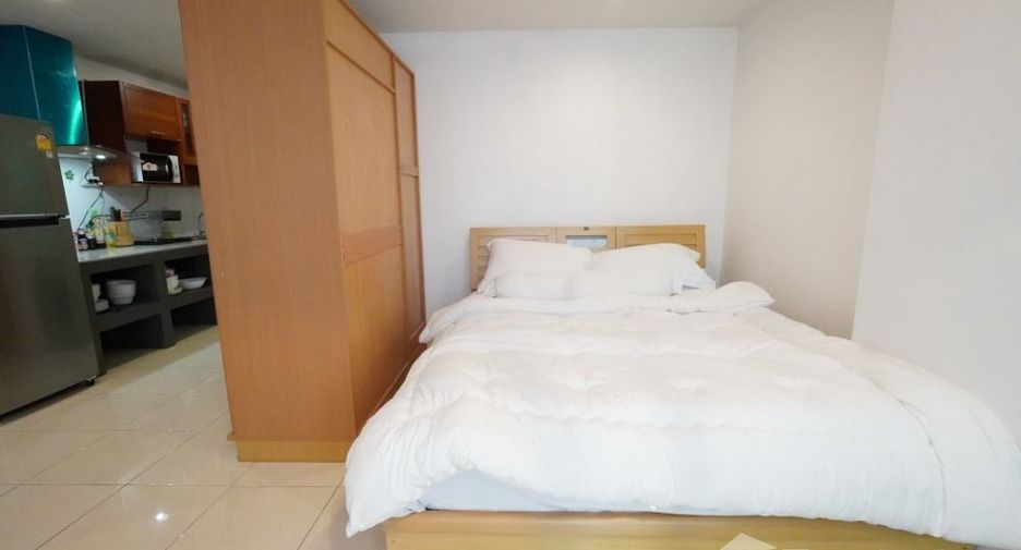For sale and for rent studio condo in Khlong Toei, Bangkok