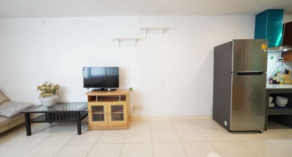 For sale and for rent studio condo in Khlong Toei, Bangkok