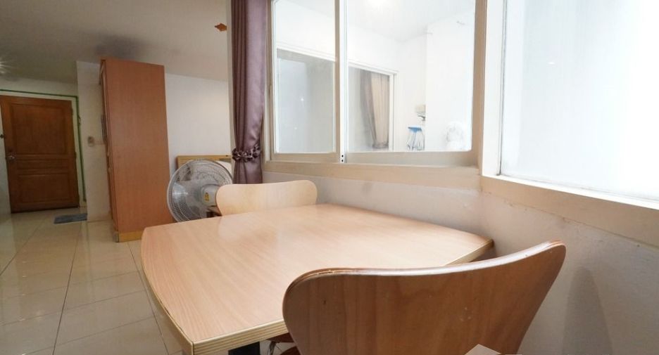 For sale and for rent studio condo in Khlong Toei, Bangkok