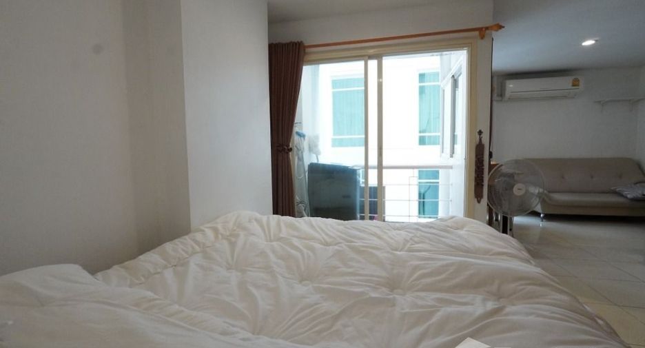 For sale and for rent studio condo in Khlong Toei, Bangkok