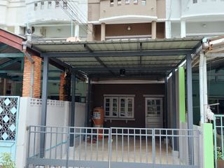 For Rent 3 Bedroom Townhouse In Khlong Sam Wa, Bangkok