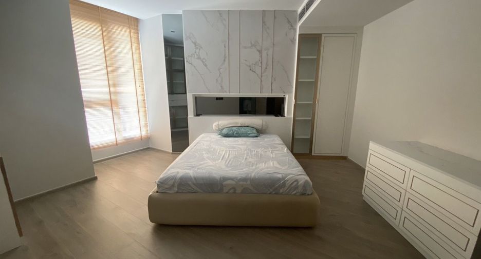 For sale 2 bedrooms condo in Chatuchak, Bangkok