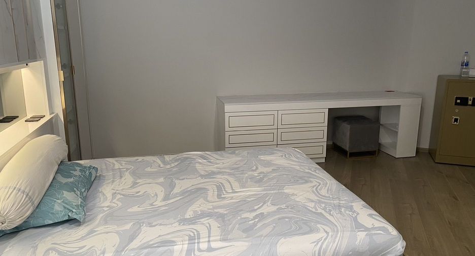 For sale 2 bedrooms condo in Chatuchak, Bangkok
