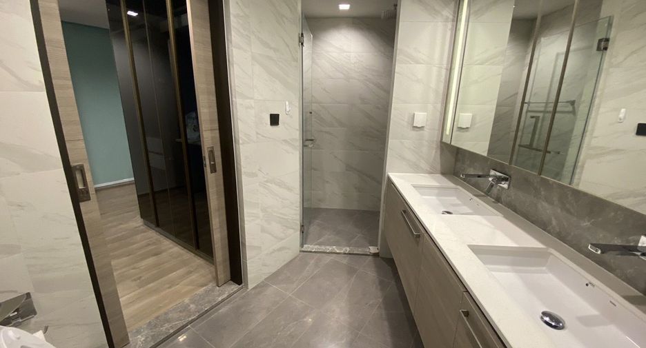 For sale 2 bedrooms condo in Chatuchak, Bangkok