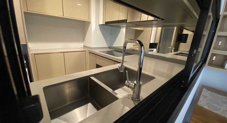 For sale 2 bedrooms condo in Chatuchak, Bangkok