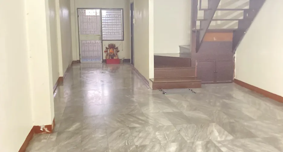 For rent 2 bedrooms townhouse in Bueng Kum, Bangkok