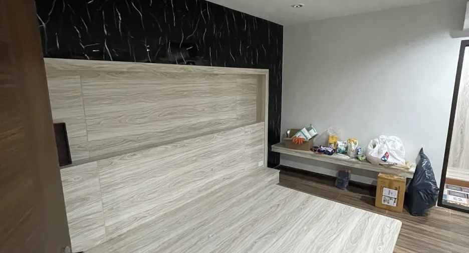 Casa adosada en venta y en alquiler de 4 habitaciones en Bangkok Yai, Bangkok