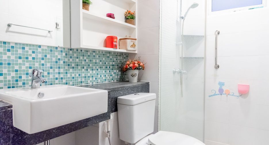 For sale and for rent 2 bedrooms condo in Khlong Toei, Bangkok