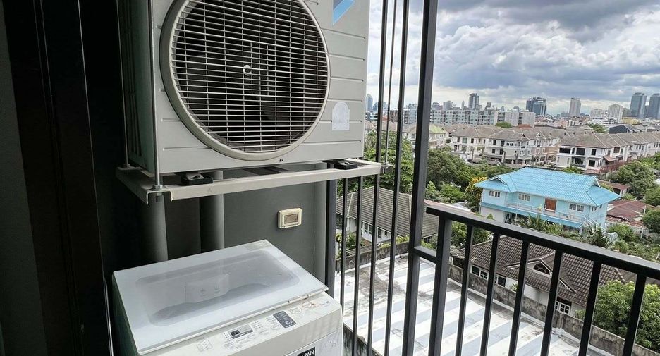 For rent 1 bed condo in Wang Thonglang, Bangkok
