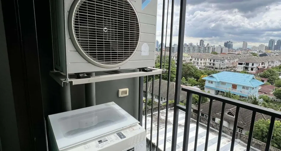 For rent 1 bed condo in Wang Thonglang, Bangkok