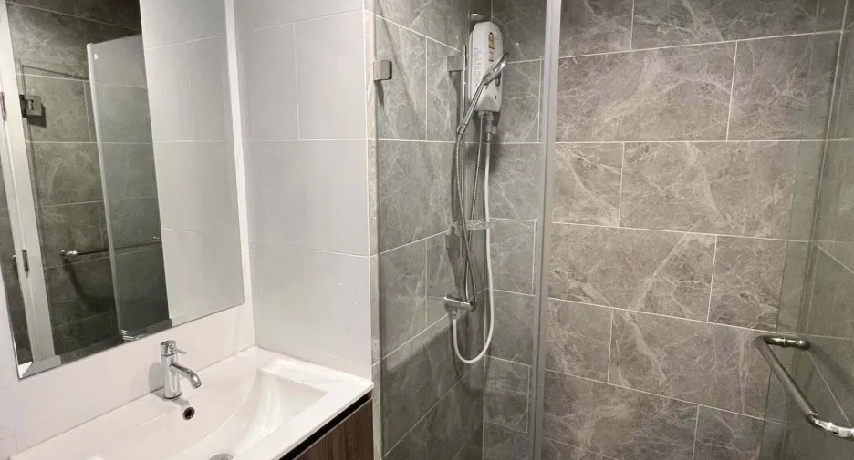 For rent 1 bed condo in Wang Thonglang, Bangkok
