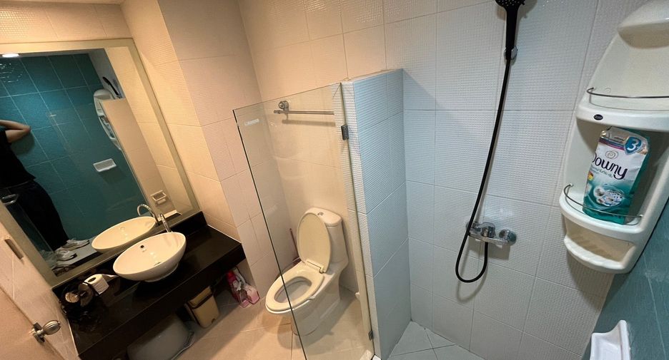 For sale and for rent 1 bed condo in Sathon, Bangkok