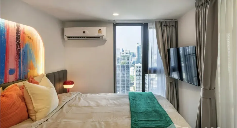 For rent 2 bedrooms condo in Khlong Toei, Bangkok