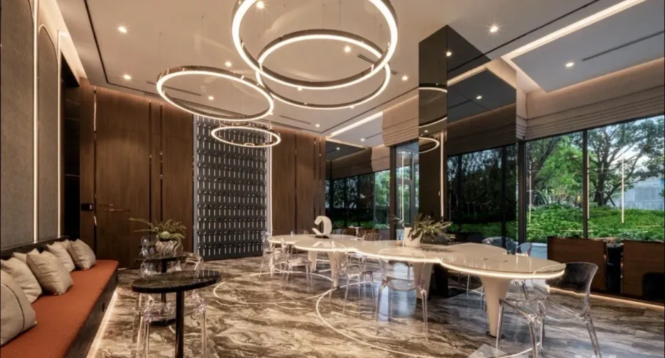 For rent 2 bedrooms condo in Khlong Toei, Bangkok