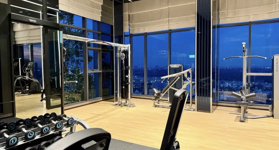 For rent 2 bedrooms condo in Khlong Toei, Bangkok