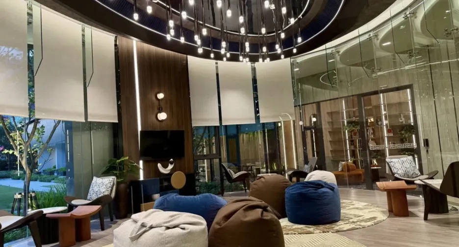 For rent 2 bedrooms condo in Khlong Toei, Bangkok