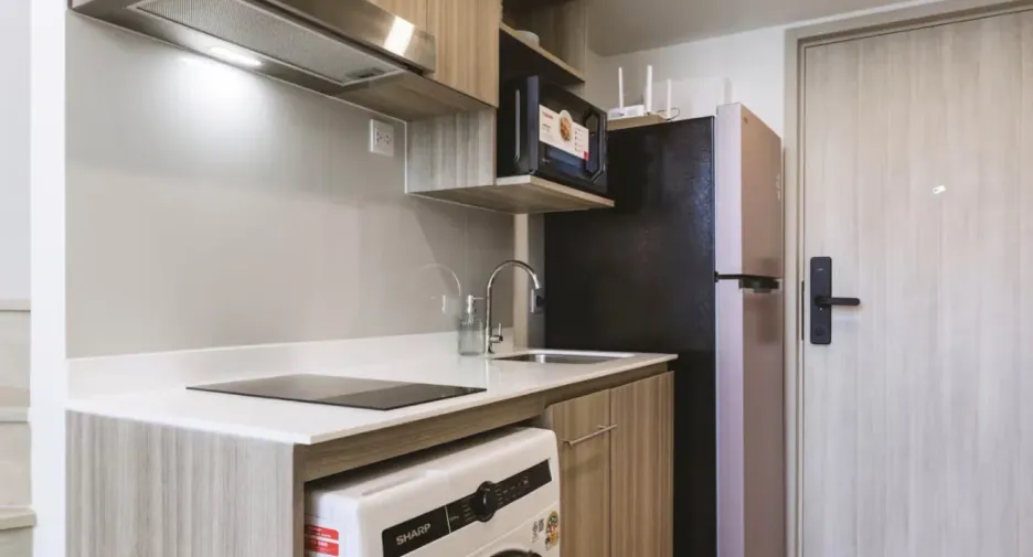 For rent 2 bedrooms condo in Khlong Toei, Bangkok