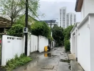 出售 5 卧室 独立屋 在 Watthana, 曼谷