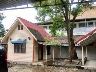 出售 5 卧室 独立屋 在 Watthana, 曼谷