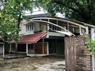 出售 5 卧室 独立屋 在 Watthana, 曼谷