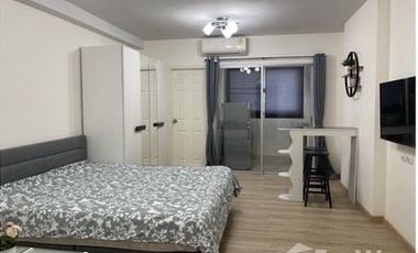 À vendre 1 chambre condo à Huai Khwang, Bangkok