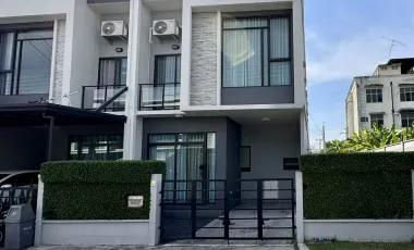出售 和 出租 3 卧室 独立屋 在 Sai Mai, 曼谷