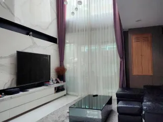 À vendre et à louer 5 chambres maison à Chatuchak, Bangkok