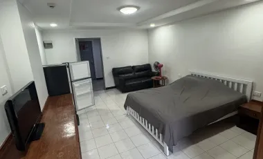 For rent studio condo in Pathum Wan, Bangkok