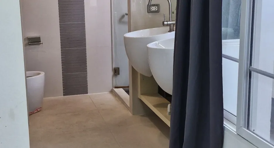 For sale 3 bedrooms townhouse in Chom Thong, Bangkok