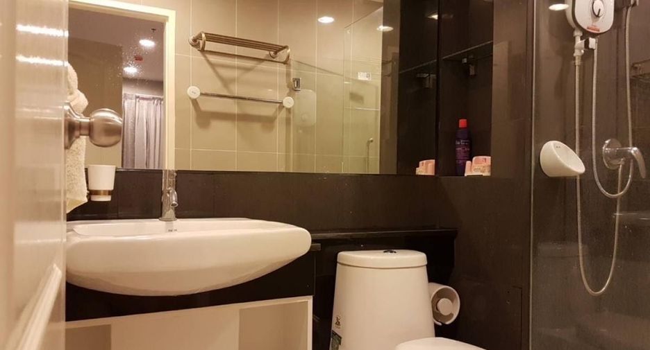 For rent 1 bed condo in Thon Buri, Bangkok