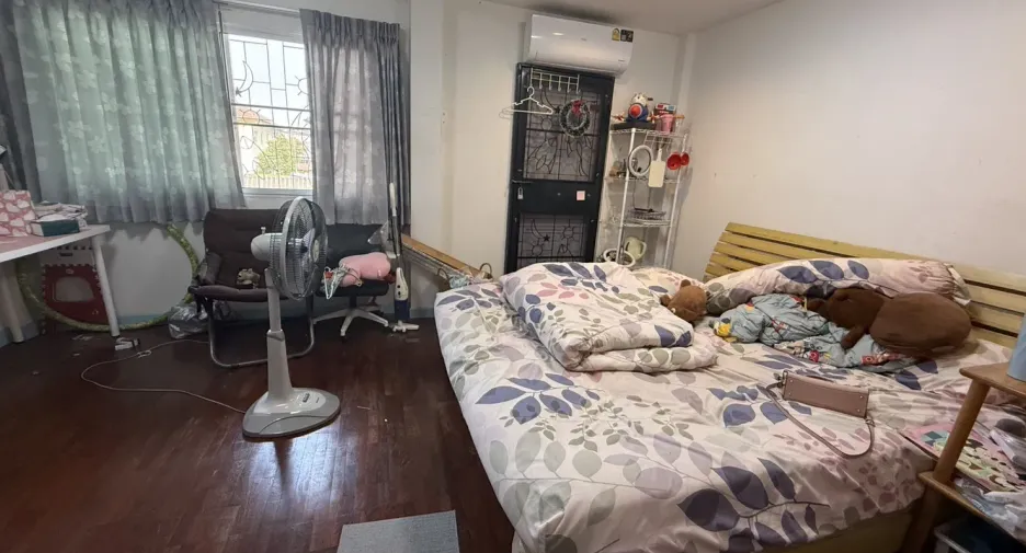 Reihenhaus zum Kauf mit 4 Zimmer in Bang Kruai, Nonthaburi