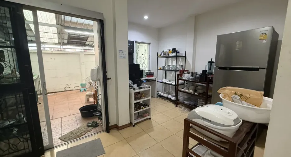 Reihenhaus zum Kauf mit 4 Zimmer in Bang Kruai, Nonthaburi