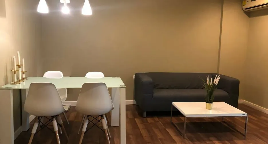 Condo en venta y en alquiler de 2 habitaciones en Phra Khanong, Bangkok