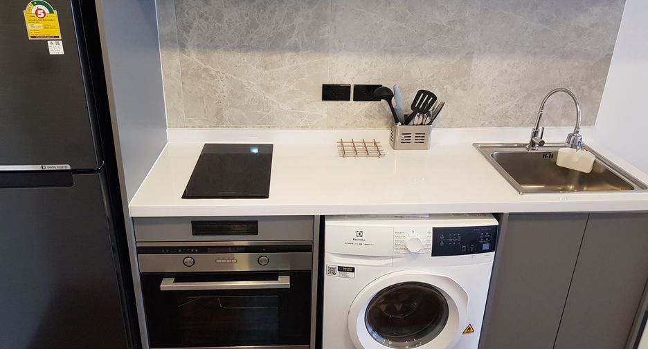 For sale and for rent studio condo in Watthana, Bangkok