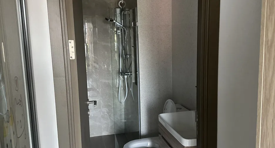 For sale 2 bedrooms condo in Phra Khanong, Bangkok