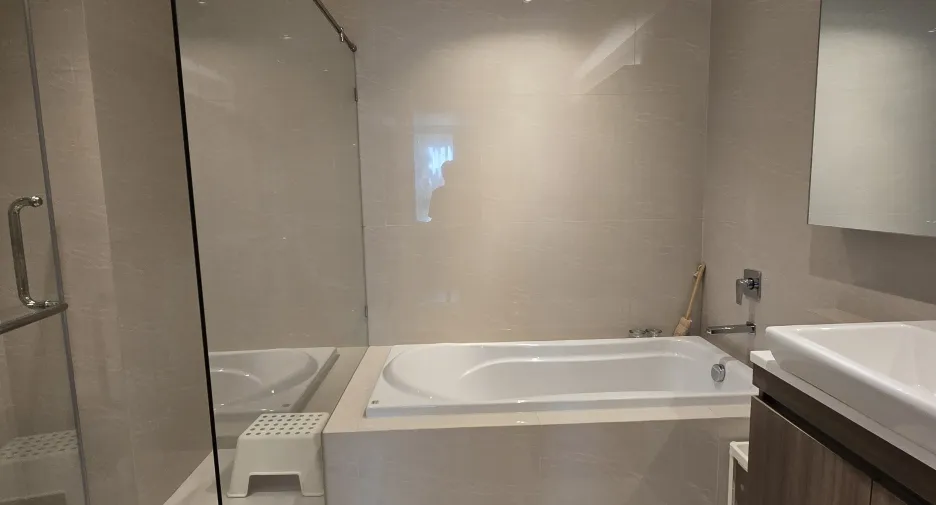 For sale and for rent 2 bedrooms condo in Khlong Toei, Bangkok