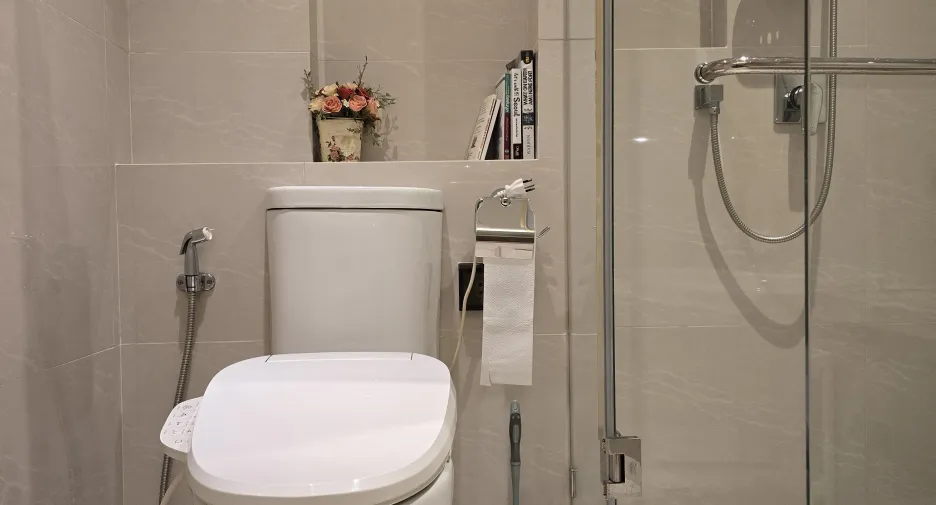 For sale and for rent 2 bedrooms condo in Khlong Toei, Bangkok
