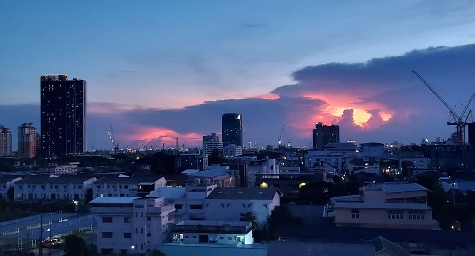 For sale and for rent 1 bed condo in Phra Khanong, Bangkok