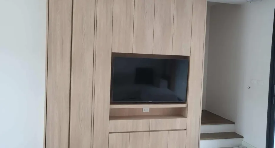 Casa adosada en venta y en alquiler de 3 habitaciones en Suan Luang, Bangkok