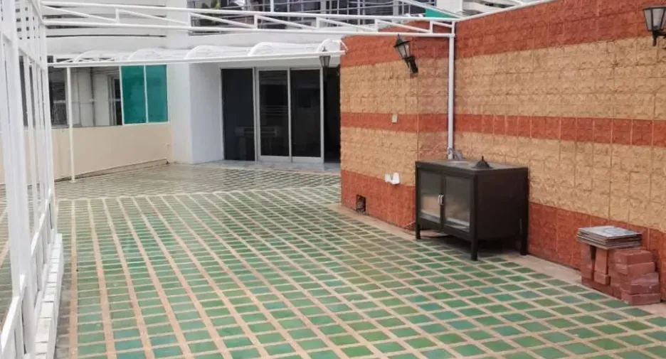 Wohnung zum Kauf mit 2 Zimmer in Yan Nawa, Bangkok