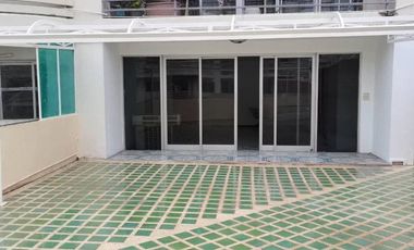 For sale 2 bedrooms condo in Yan Nawa, Bangkok