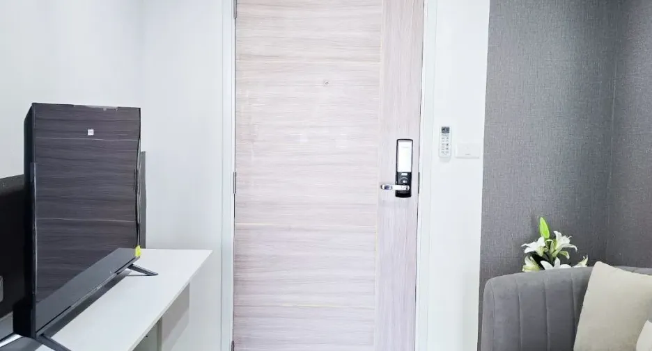 For rent 1 bed condo in Mueang Samut Prakan, Samut Prakan