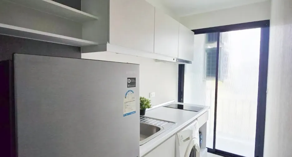 For rent 1 bed condo in Mueang Samut Prakan, Samut Prakan