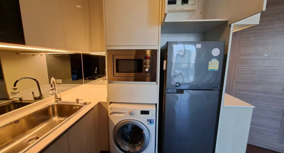 For sale and for rent 2 bedrooms condo in Watthana, Bangkok