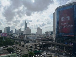Продажа 1 кровать кондо в Сатхон, Бангкок