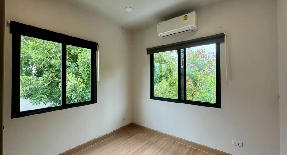 For sale 3 bedrooms townhouse in Bang Phli, Samut Prakan