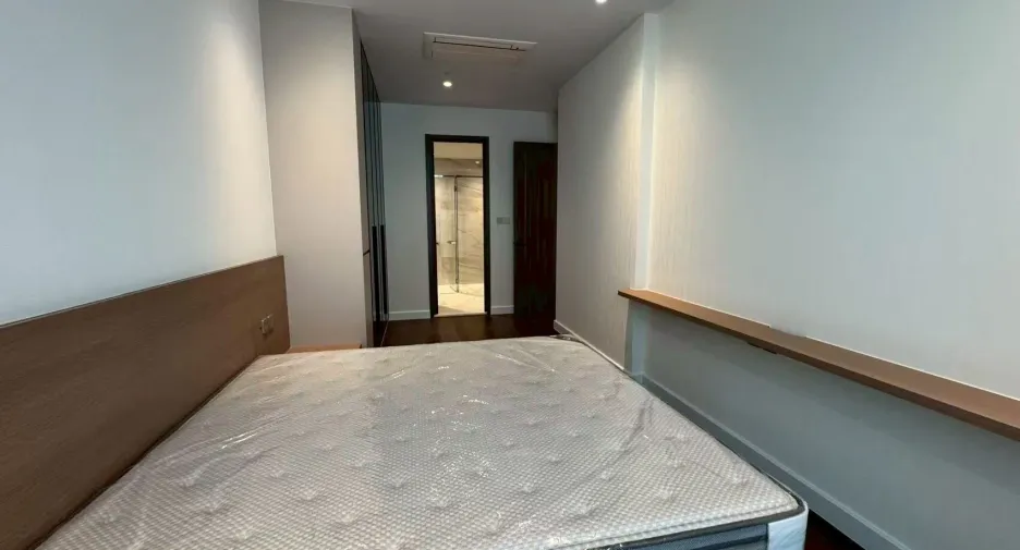 For sale and for rent 3 bedrooms condo in Sathon, Bangkok