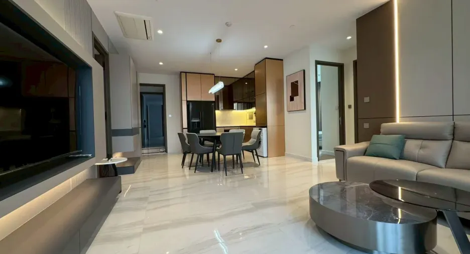 For sale and for rent 3 bedrooms condo in Sathon, Bangkok