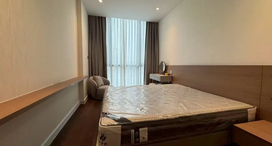 For sale and for rent 3 bedrooms condo in Sathon, Bangkok